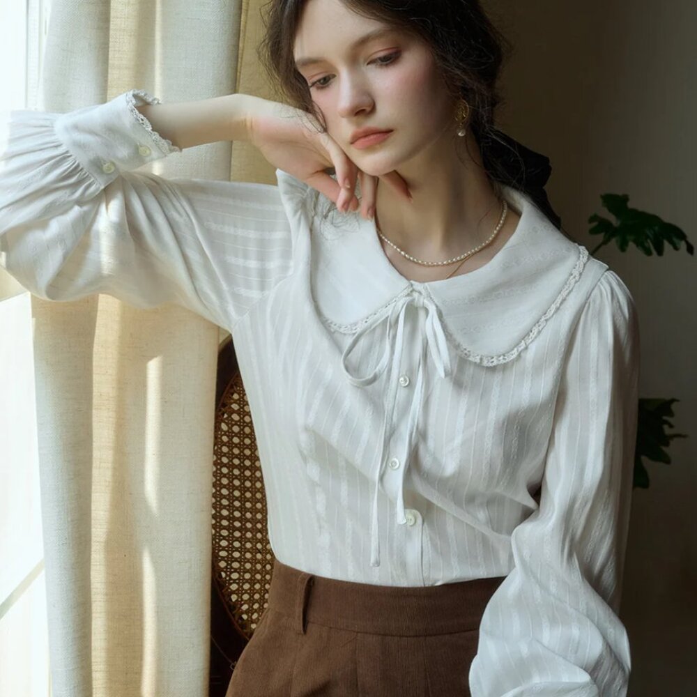Simple Retro Romantic Doll Collar Lace Stitching Eedwardian Blouse Small